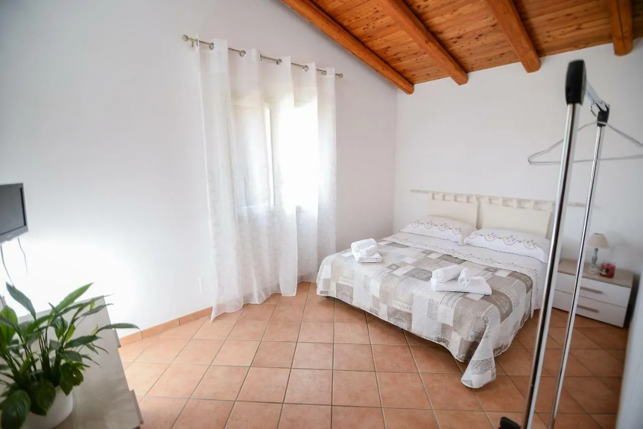 Casa Vacanza Passiflora Villa Noto 0*,  İtalya